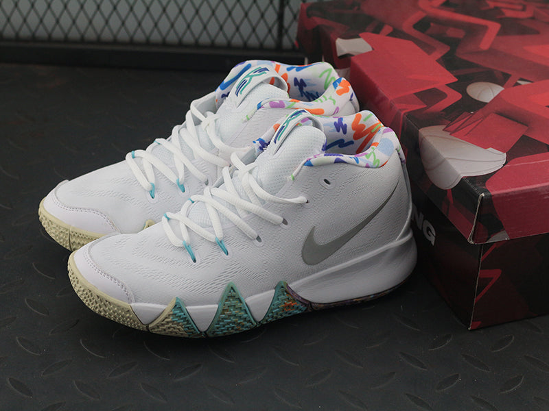 Kyrie 4 90s